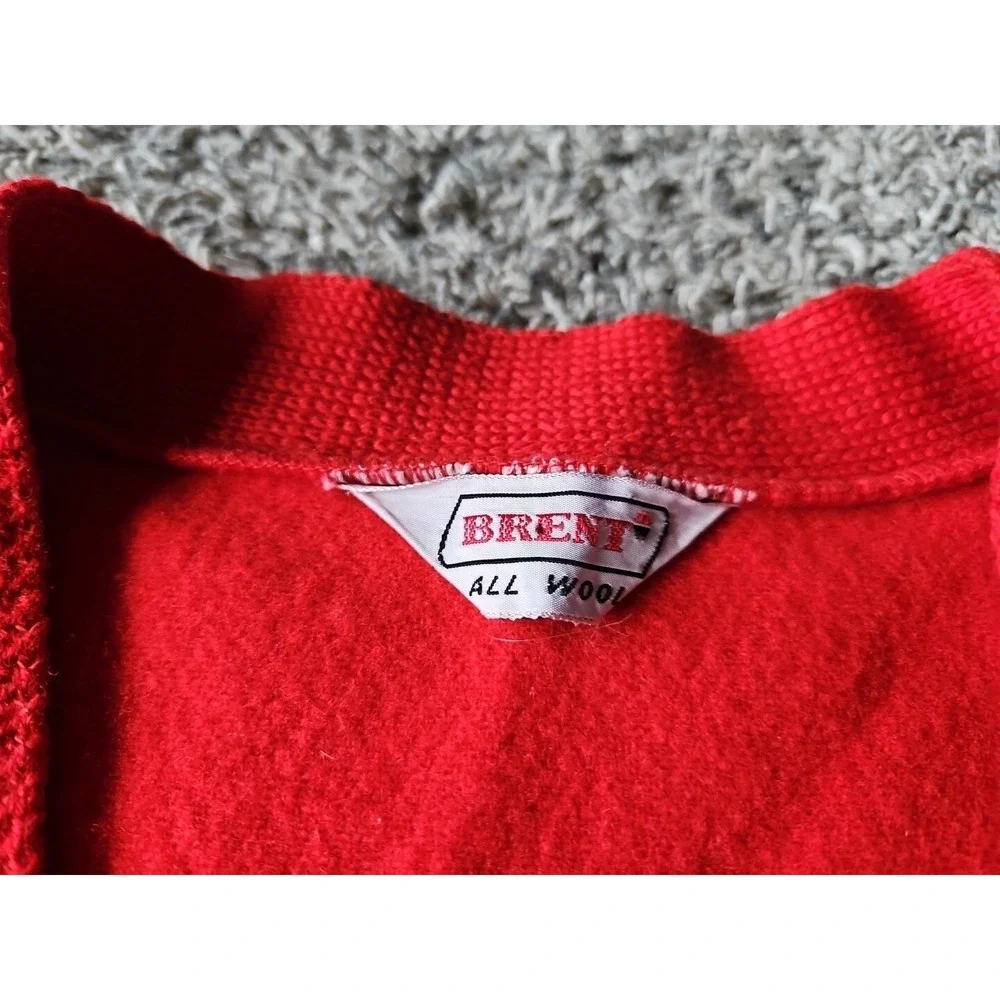 M & C Sportswear preowned measurements